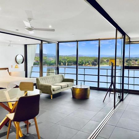 Nishi Holiday Apartments Canberra Buitenkant foto