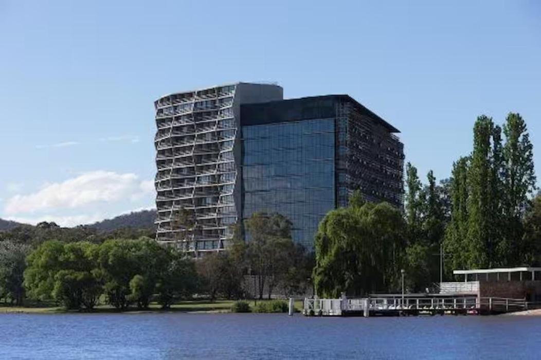 Nishi Holiday Apartments Canberra Buitenkant foto